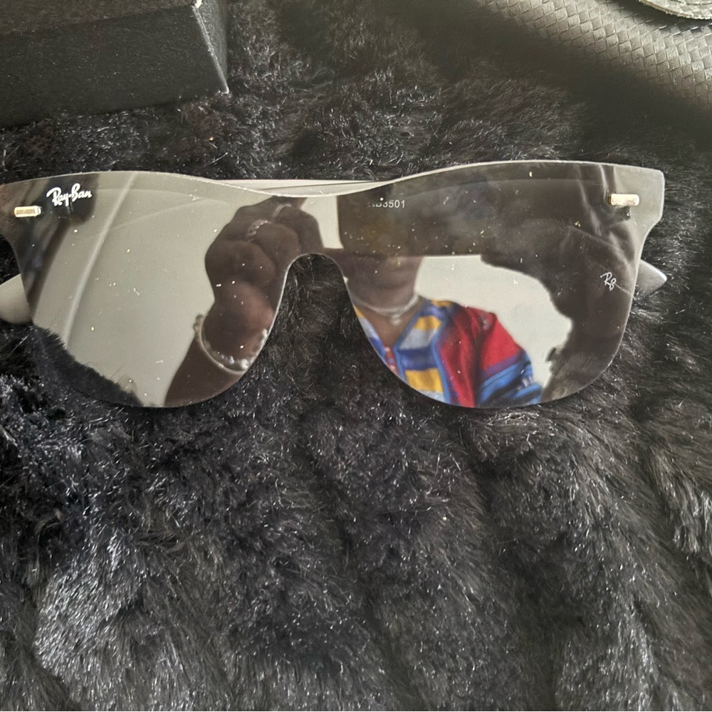 Ray-Ban Black Oversized Sunglasses